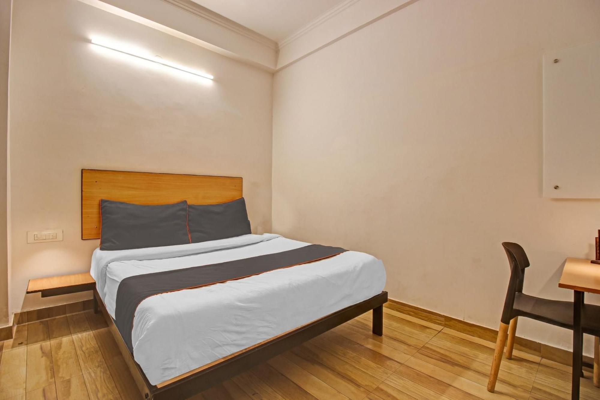 Hotel Super Townhouse Kachnar House Vikas Nagar à Hasanganj Extérieur photo