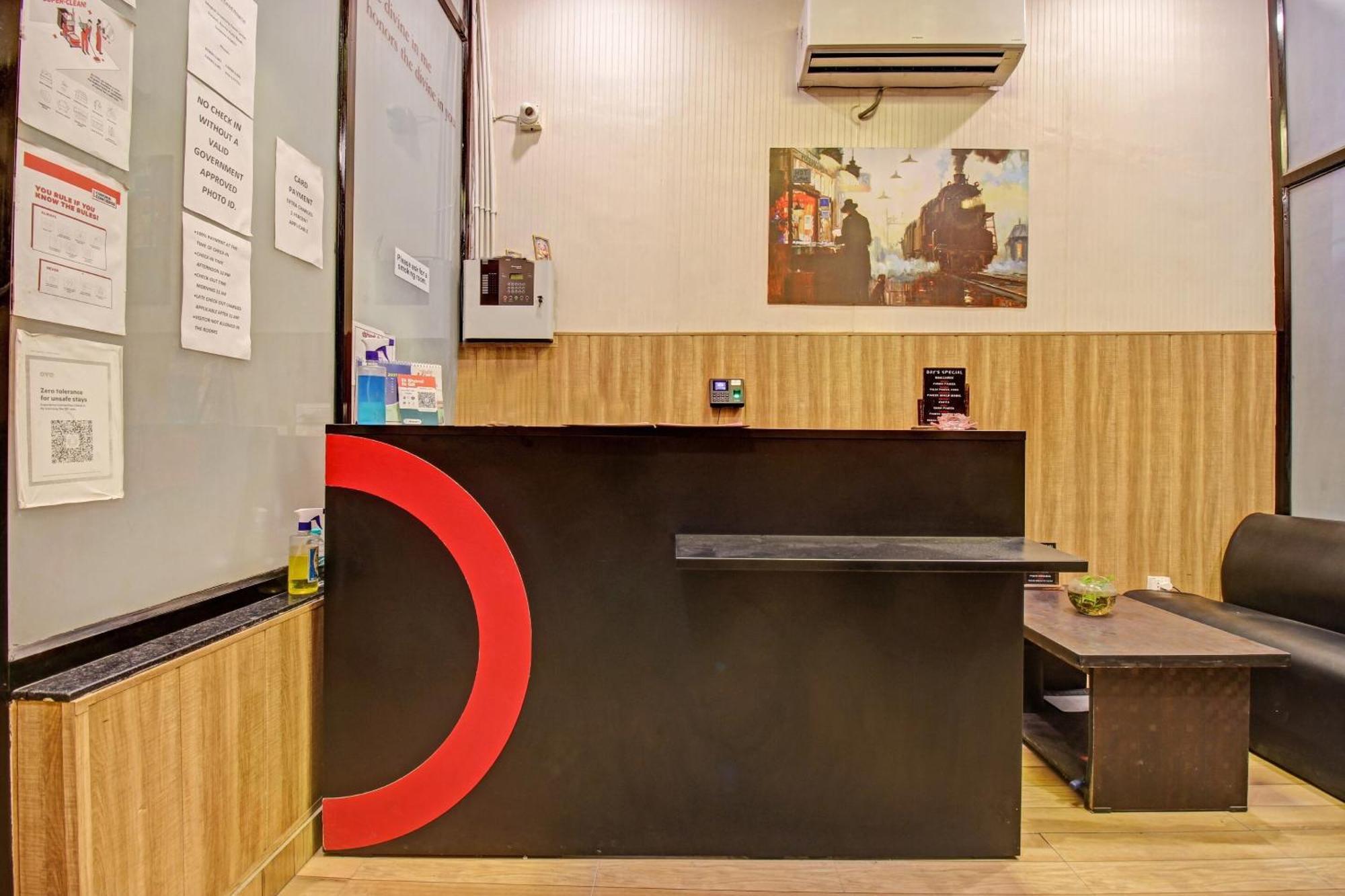 Hotel Super Townhouse Kachnar House Vikas Nagar à Hasanganj Extérieur photo