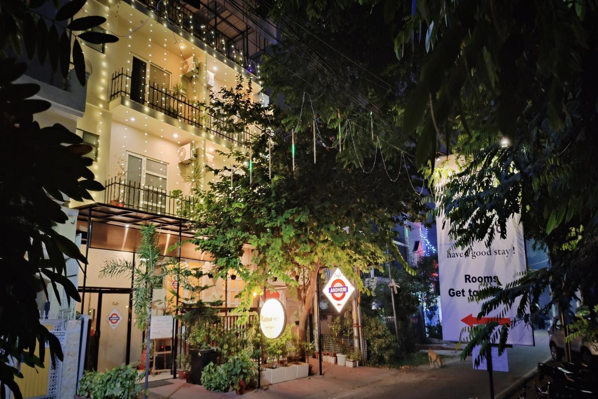 Hotel Super Townhouse Kachnar House Vikas Nagar à Hasanganj Extérieur photo